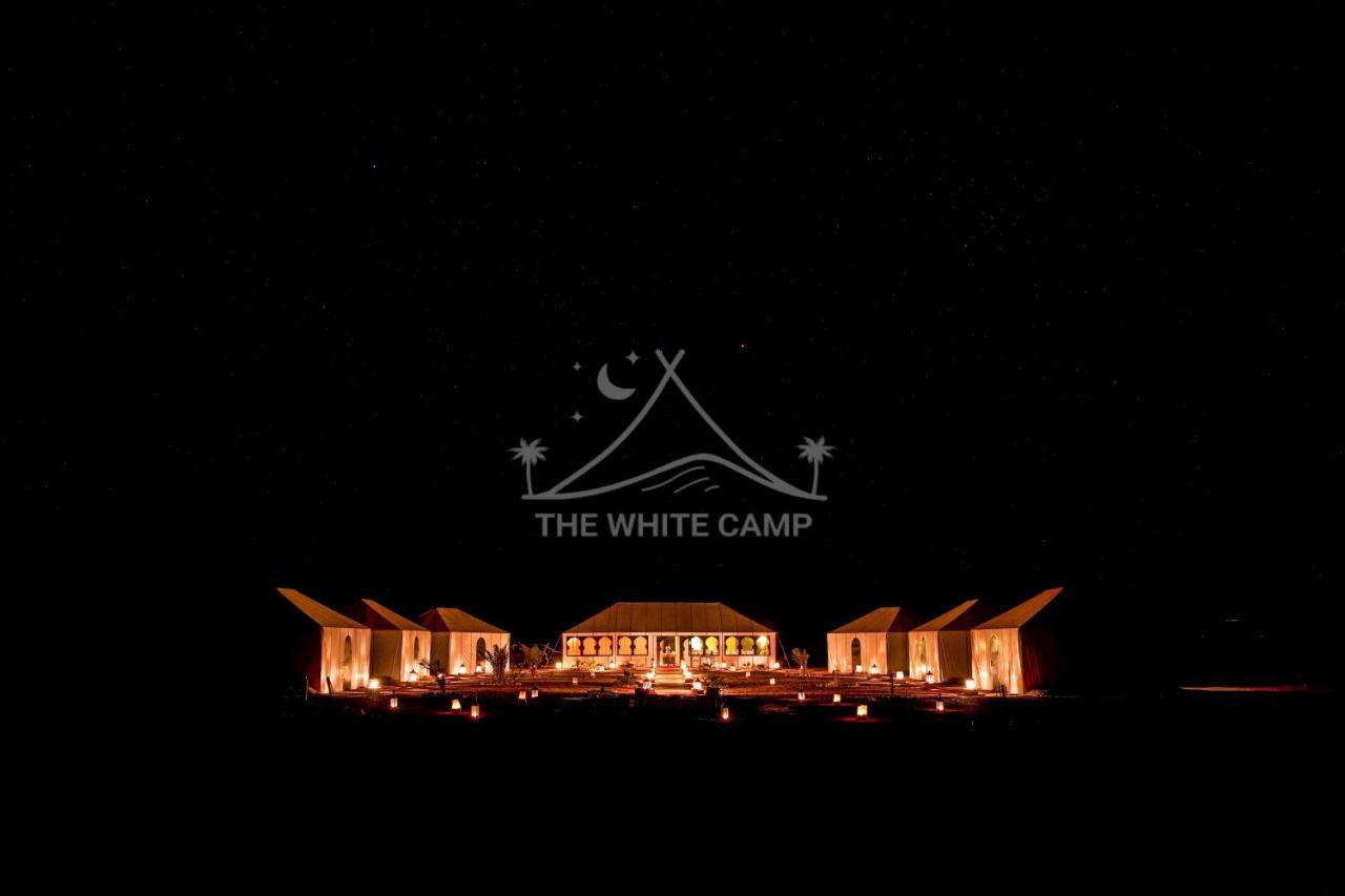 The White Camp - Your Merzouga Luxury Desert Camp & Erg Chebbi Dunes Camel Riding Exteriér fotografie