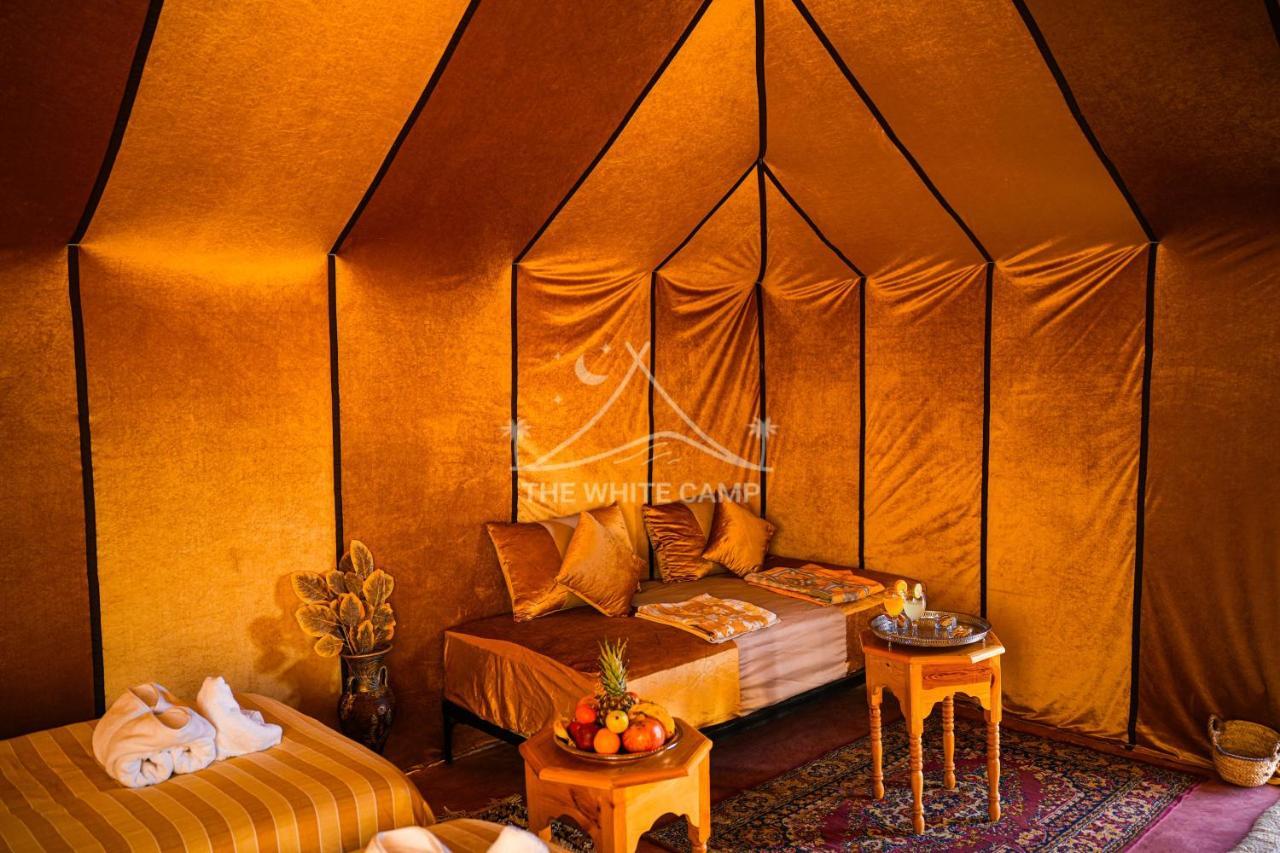 The White Camp - Your Merzouga Luxury Desert Camp & Erg Chebbi Dunes Camel Riding Exteriér fotografie