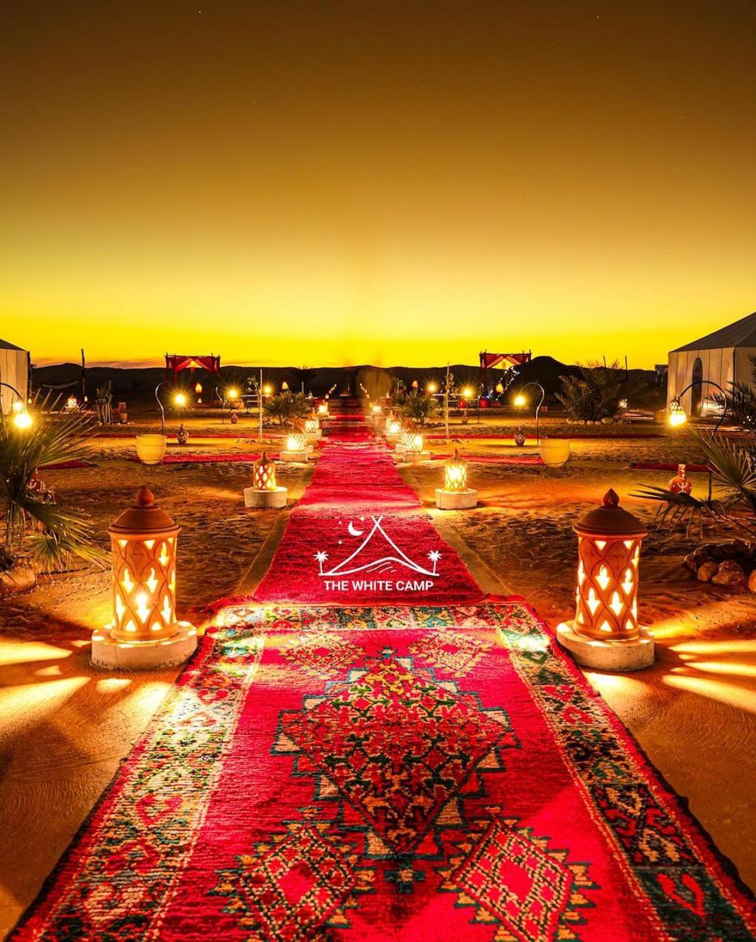The White Camp - Your Merzouga Luxury Desert Camp & Erg Chebbi Dunes Camel Riding Exteriér fotografie