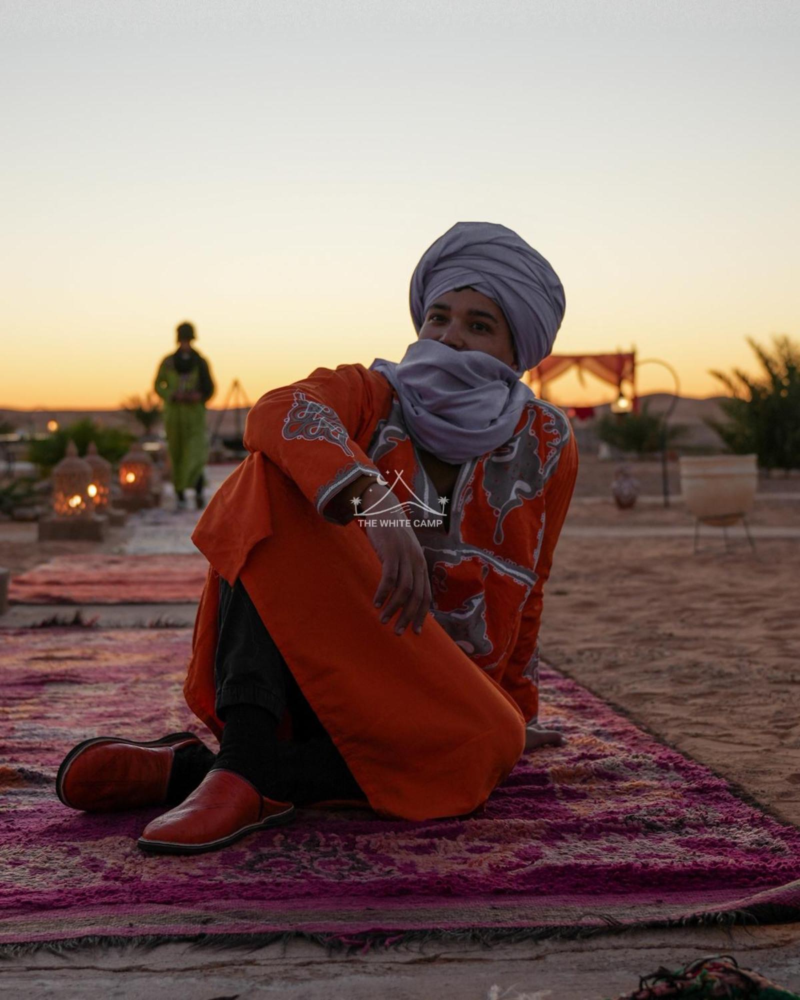The White Camp - Your Merzouga Luxury Desert Camp & Erg Chebbi Dunes Camel Riding Exteriér fotografie